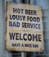 Poor Service Sign Munkavállalói kommunikáció | JAM magazin